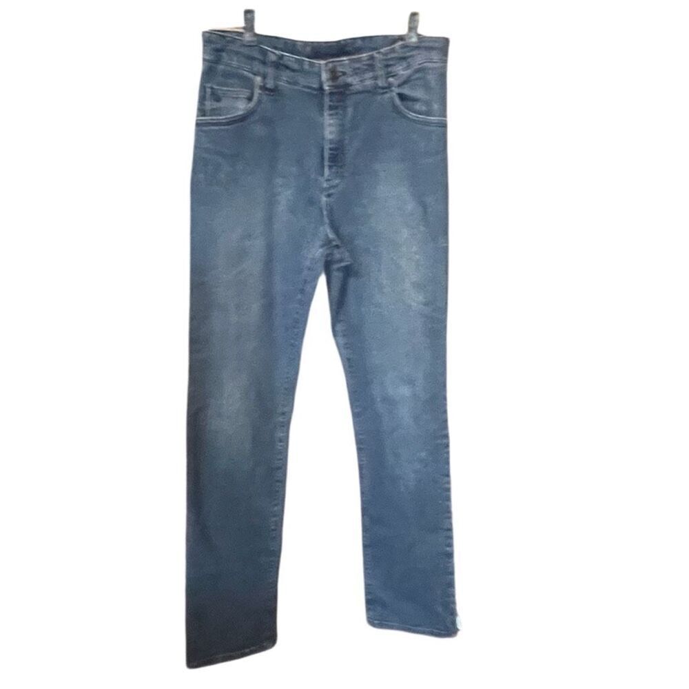 Jack of Spades size 33 x 34 men’s high roller straight leg comfort sit jeans.
